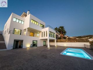 Chalet en venta en Zubia (La)