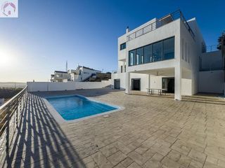 Chalet en venta en Zubia (La)