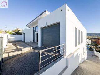 Chalet en venta en Zubia (La)