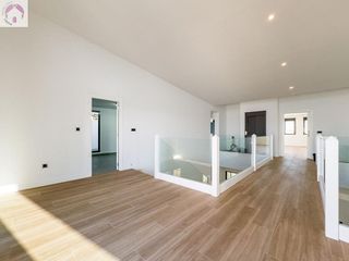 Chalet en venta en Zubia (La)