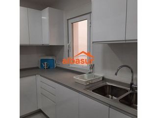 Casa adosada en venta en Ciudad Jardín - Zoco en Córdoba