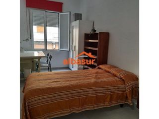 Casa adosada en venta en Ciudad Jardín - Zoco en Córdoba