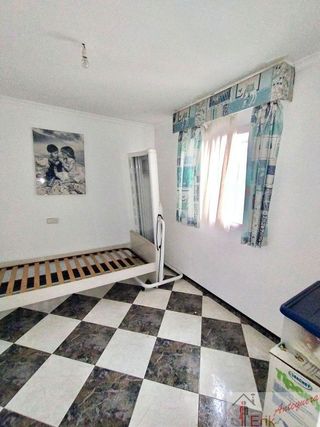 Casa adosada en venta en Archidona