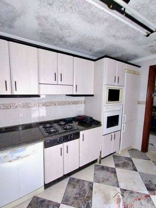 Casa adosada en venta en Archidona