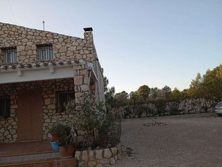 Casa rural en venta en Yecla