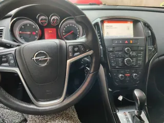 Opel Astra 2015