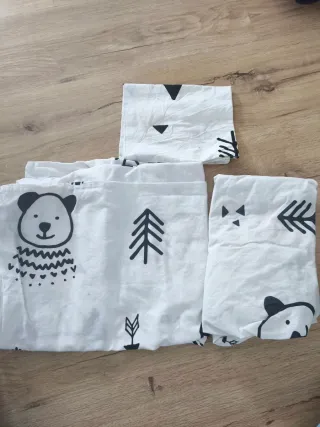 Protector cuna y conjuntos de sábanas y saco