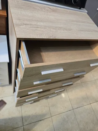 Comò in legno e metallo