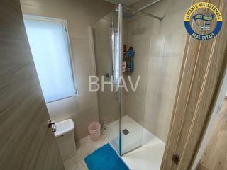 Ático en venta en Carolinas Altas en Alicante