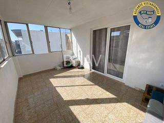 Ático en venta en Carolinas Altas en Alicante