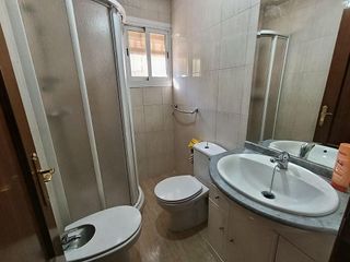 Piso en venta en Santa Rosa - Valdeolleros en Córdoba