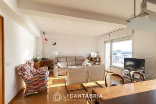 Piso en venta en Puerto Chico en Santander