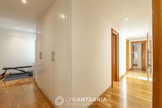 Piso en venta en Puerto Chico en Santander