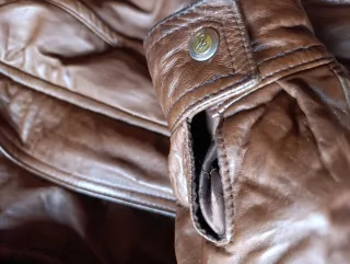 Chaqueta bomber de piel vintage