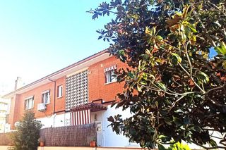 Casa pareada en venta en Serraparera en Cerdanyola del Vallès