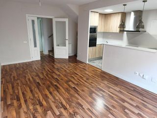 Casa adosada en venta en Santa Maria-Eixample-Sud Sumella en Cubelles