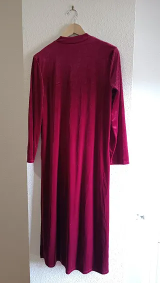 Capa larga de terciopelo