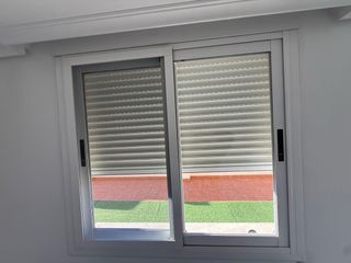 Ventanas aluminio con persianas