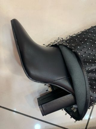 Stivali donna neri con borchie