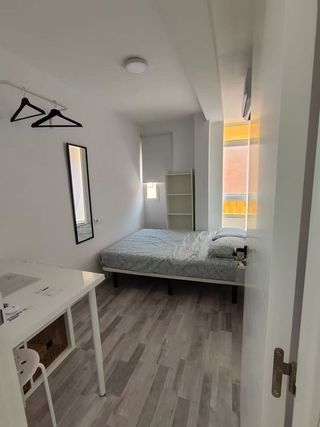 Piso en venta en Parque Victoria Eugenia en Málaga