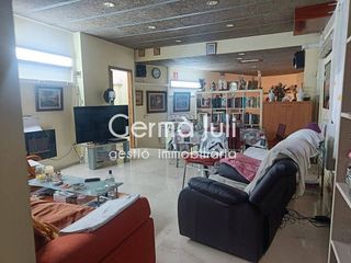 Piso en venta en Casagemes - Canyadó en Badalona