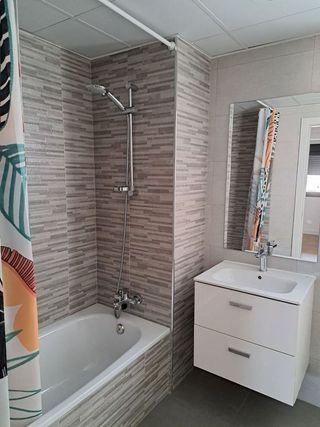 Piso en alquiler en Martín Carpena - Torre del Río en Málaga