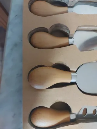 Set de 4 Cuchillos para Queso