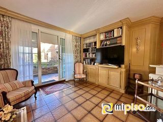 Casa adosada en venta en Carlos V en Laredo