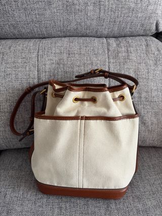 Bolso bombonera Zara de loneta beige