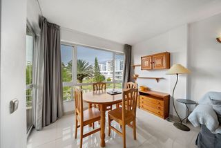 Piso en venta en Puerto Marina en Benalmádena