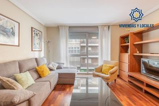 Piso en venta en Camino de Ronda - Rosaleda en Granada