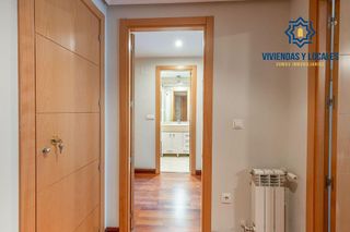 Piso en venta en Camino de Ronda - Rosaleda en Granada