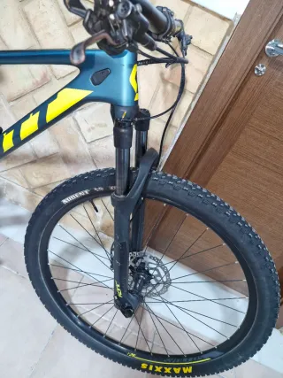 Bicicleta Scott Scale 940