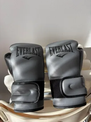 Guantes de Boxeo Everlast Grises