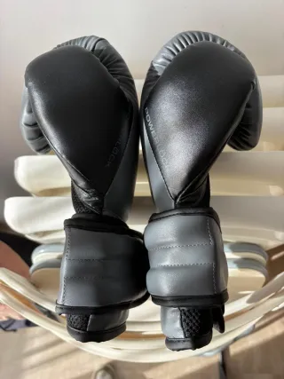 Guantes de Boxeo Everlast Grises
