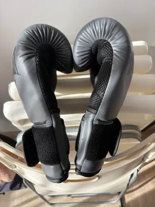 Guantes de Boxeo Everlast Grises