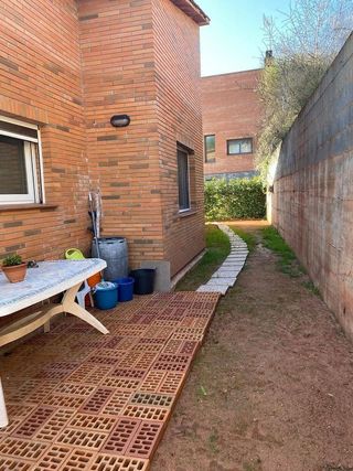 Chalet en venta en Corbera de Llobregat