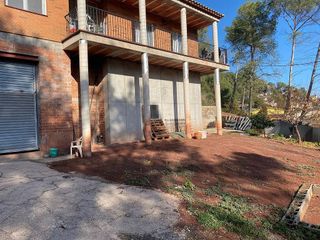 Chalet en venta en Corbera de Llobregat