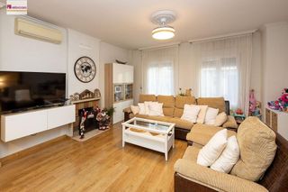 Casa pareada en venta en Ogíjares