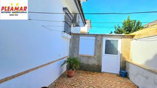 Chalet en venta en Santuario - La Laguna en Chipiona