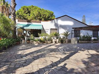 Chalet en venta en Peña de las Águilas en Elche