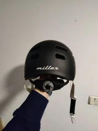 Casco infantil Miller negro talla S/M