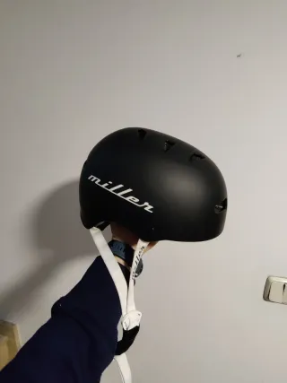 Casco infantil Miller negro talla S/M