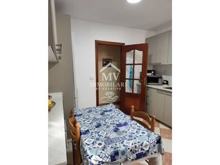 Piso en venta en Cruz Roja en Sevilla