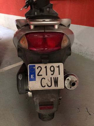 Scooter Kymco Betwin 125cc Plata año 2003 29000 km