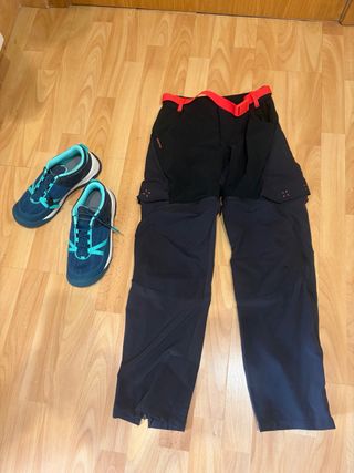 Pantalones y zapatillas senderismo niña