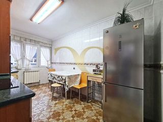 Piso en venta en La Arena en Gijón