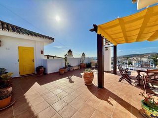 Ático en venta en Puerto de la Duquesa en Manilva