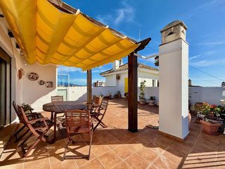 Ático en venta en Puerto de la Duquesa en Manilva