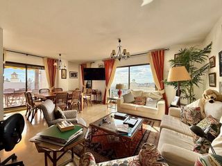 Ático en venta en Puerto de la Duquesa en Manilva